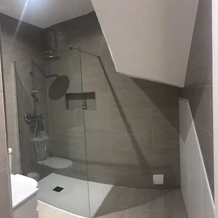 Costa House בית נופש