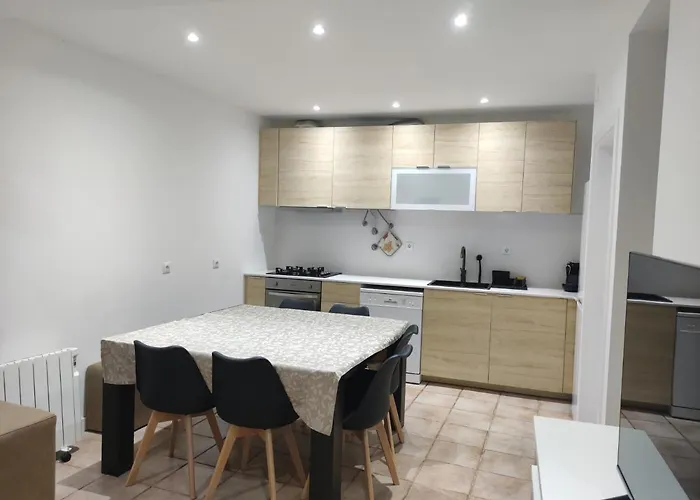 بيت للعطل Costa House